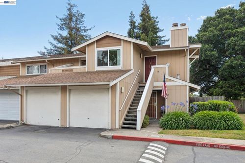 30-26 Raintree Ct, Hayward, CA, 94544-5384 | Card Image