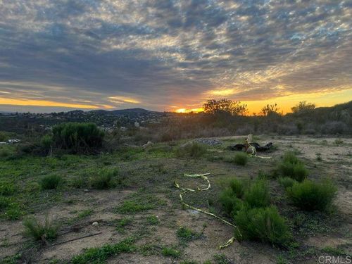 4172 Sundown Ln, La Mesa, CA, 91941-7208 | Card Image