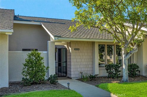 1005-b-8605 Solano, Huntington Beach, CA, 92646 | Card Image