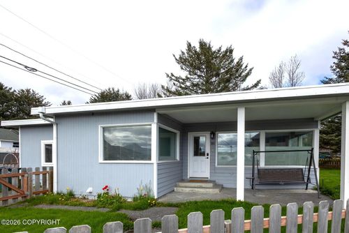 311 Erskine Ave, Kodiak, AK, 99615-7323 | Card Image
