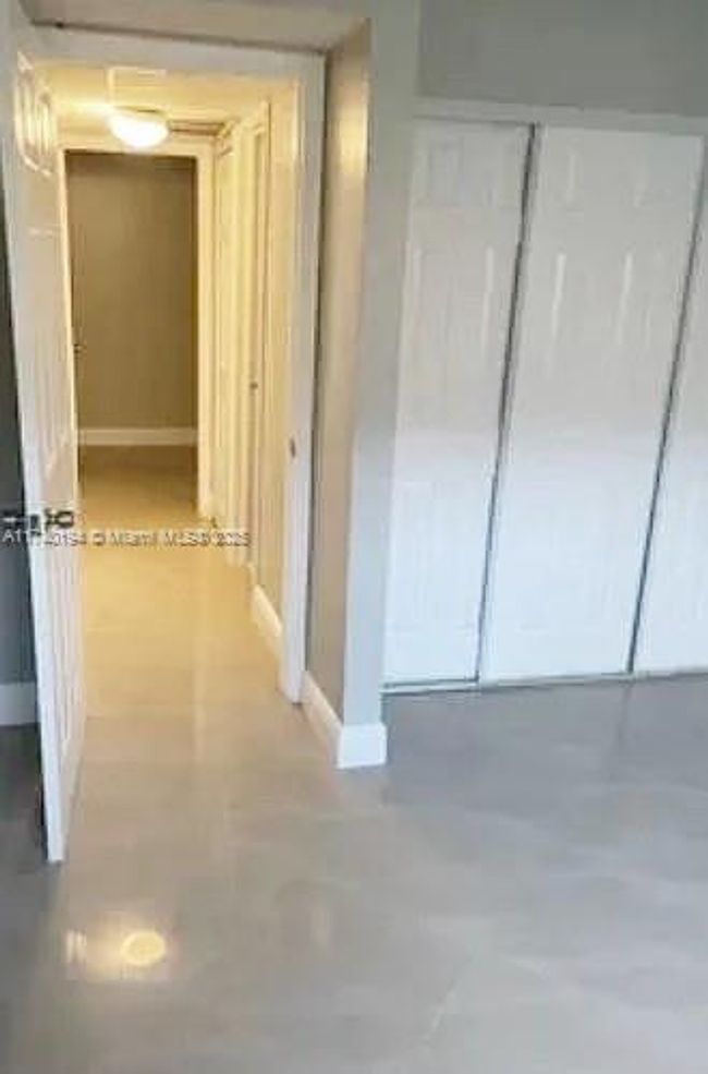 APT-11C - 4513 Treehouse Ln, Condo with 2 bedrooms, 1 bathrooms and null parking in Tamarac FL | Image 9