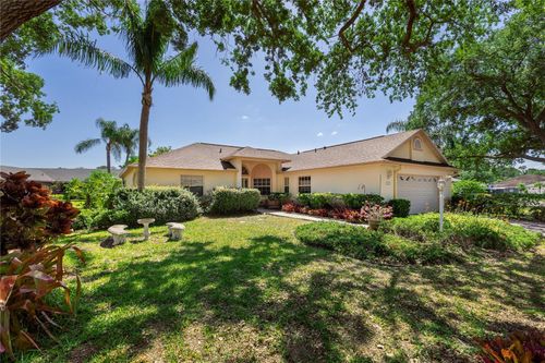 4527 Hamlets Grove Dr, SARASOTA, FL, 34235-2233 | Card Image