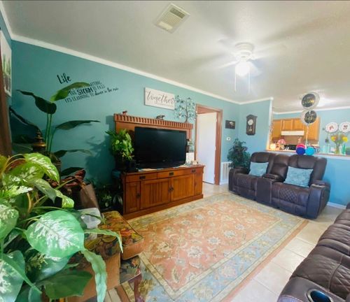 504 Wilson Rd, Bellmead, TX, 76705-4852 | Card Image