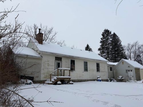 2220 Church Rd, Applegate, MI, 48401-9635 | Card Image