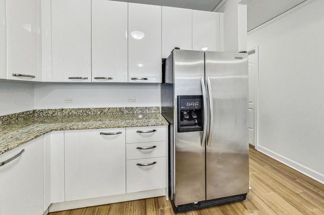 UNIT-1405 - 450 E Waterside Dr, Condo with 1 bedrooms, 1 bathrooms and 1 parking in Chicago IL | Image 12