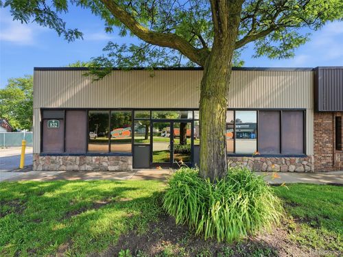 832 W 11 Mile Road, Madison Heights, MI, 48071 | Card Image
