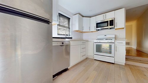 apt-2-287 Walnut St, Stoughton, MA, 02072-4171 | Card Image