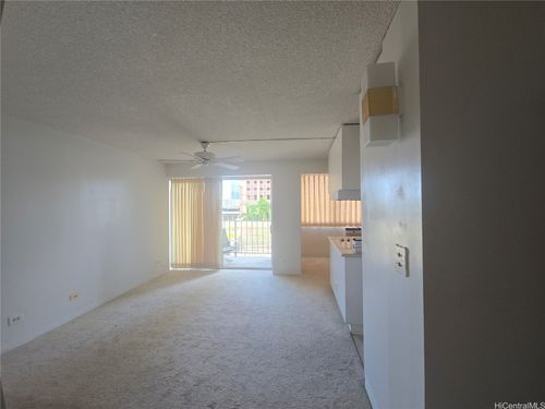 605-818 S King St, Honolulu, HI, 96813-3015 | Card Image