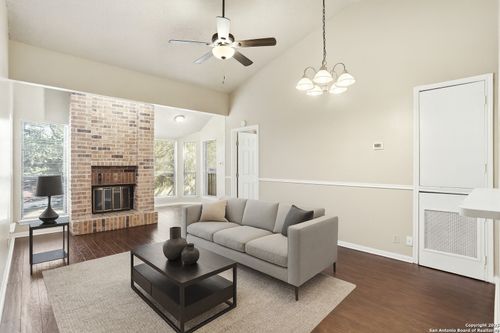 apt-121-4839 Brandeis St, San Antonio, TX, 78249-1748 | Card Image