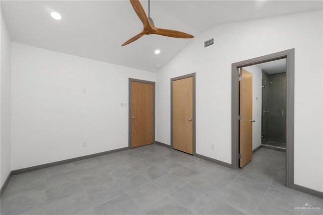 Bedroom | Image 13