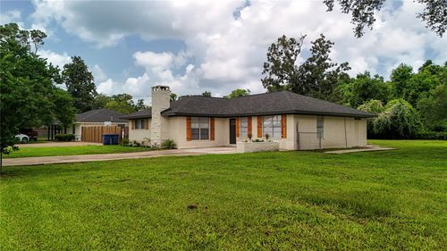 223 Lee Ave, Jones Creek, TX, 77541-9423 | Card Image