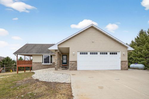 72329 320th St, Racine, MN, 55967-8637 | Card Image