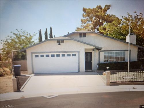 961 Chateau, Barstow, CA, 92311 | Card Image