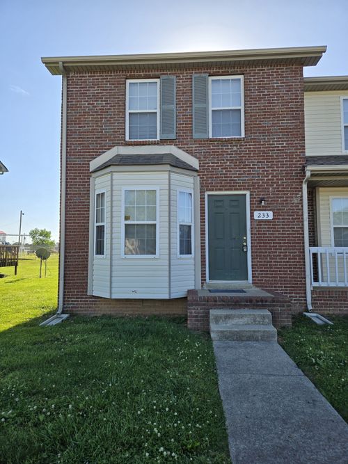 233 Tree Line Dr, Oak Grove, KY, 42262-7200 | Card Image