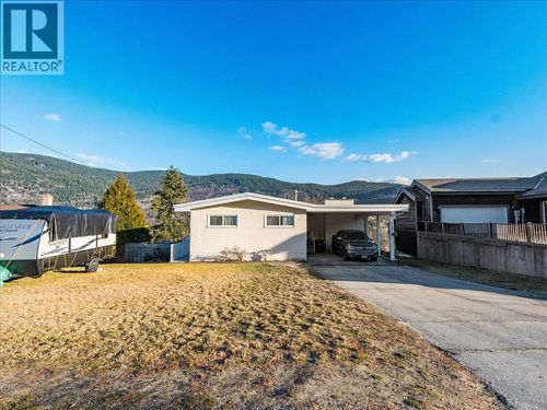 3613 9th Ave, Castlegar, BC, V1N2Z6 | Card Image