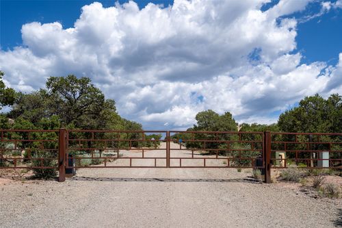 21 Yana Drive, Santa Fe, NM, 87506 | Card Image