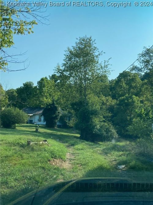 298 Jason Ln, Leon, WV, 25123-7710 | Card Image