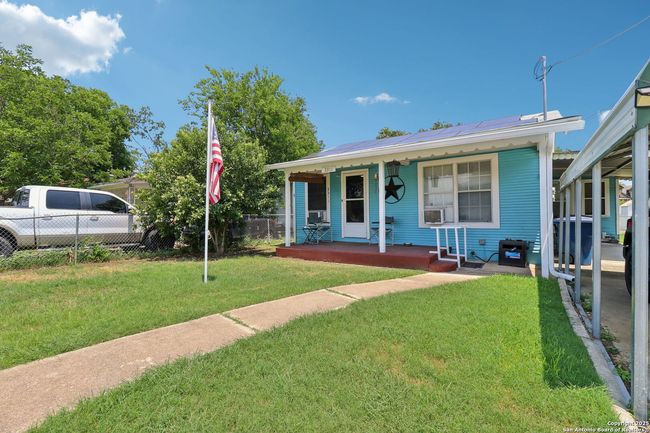 3311 W Cesar E Chavez Blvd, House other with 3 bedrooms, 1 bathrooms and null parking in San Antonio TX | Image 4