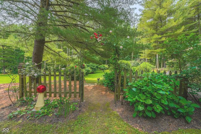 Garden | Image 32