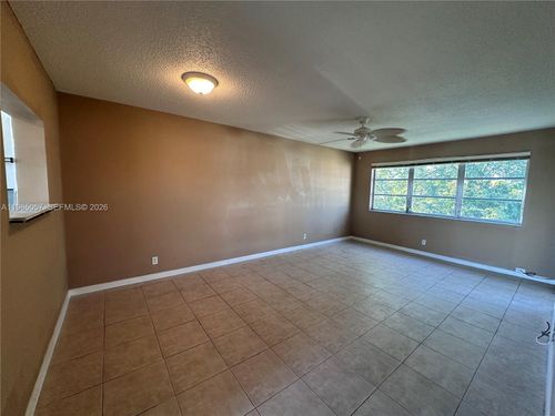 304-2223 Park Ln, Hollywood, FL, 33021-3779 | Card Image