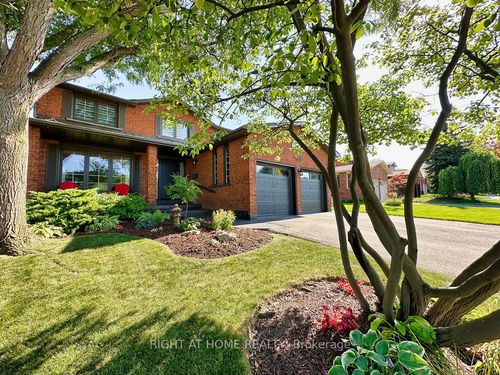 1986 Roy Ivor Cres, Mississauga, ON, L5L3N8 | Card Image