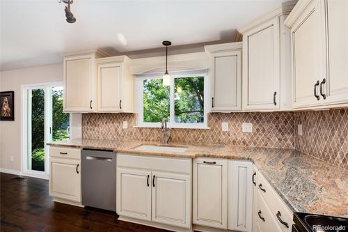 5295 S Liverpool Way, Centennial, CO, 80015-6425 | Card Image
