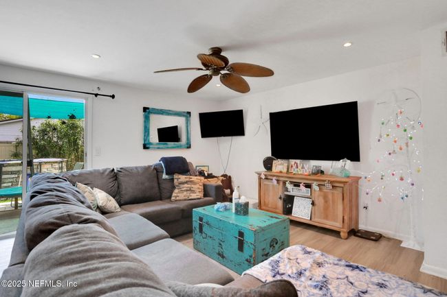 523 Cruiser Ln, House other with 3 bedrooms, 2 bathrooms and null parking in Atlantic Beach FL | Image 16