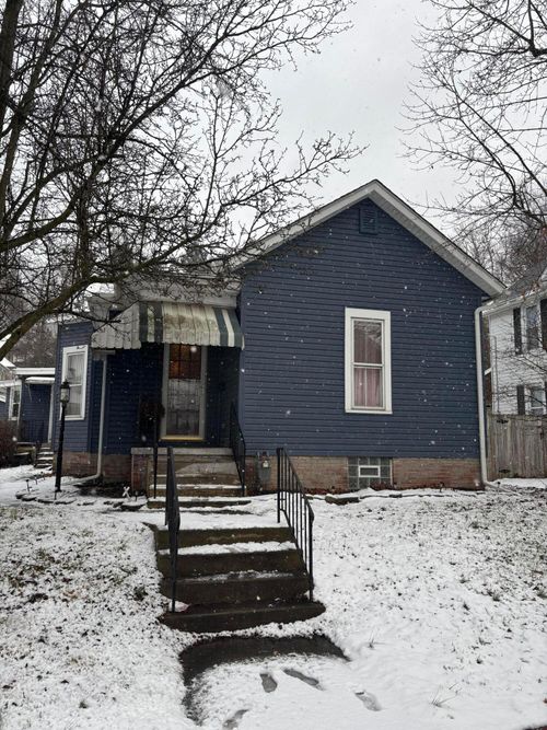 394 Church St, Logan, OH, 43138-1559 | Card Image