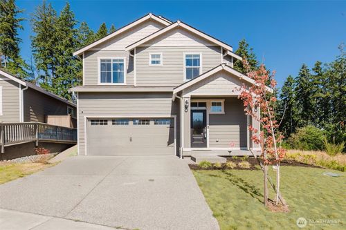 179 Russell Rd S, Bremerton, WA, 98312 | Card Image