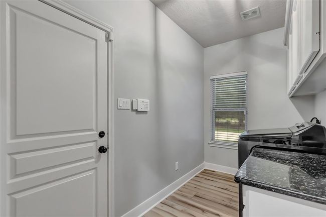 Laundry Room | Image 22