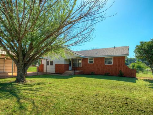 924 N 6th Ave, Purcell, OK, 73080-2207 | Card Image