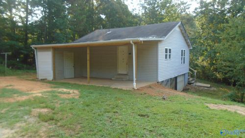 1935 Coldwater Rd, Anniston, AL, 36201-7609 | Card Image