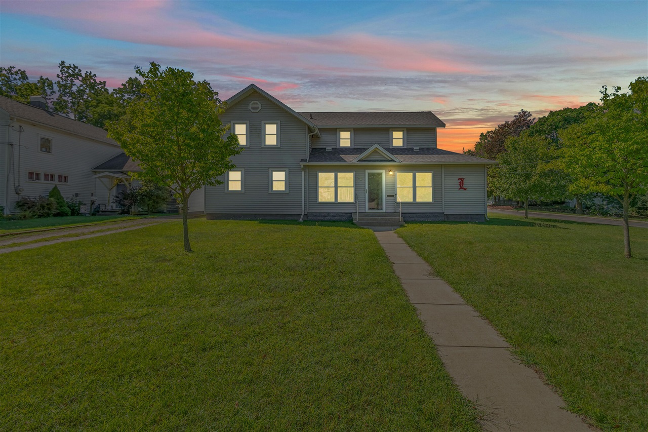 Bacon St, Hillsdale, MI 49242