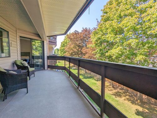 309-1560 Hillside Ave, Victoria, BC, V8T5B8 | Card Image