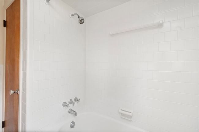 21 Parsonage Dr, House other with 3 bedrooms, 2 bathrooms and 3 parking in Warwick RI | Image 11
