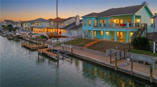 227 Windjammer St, Rockport, TX, 78382-9766 | Card Image