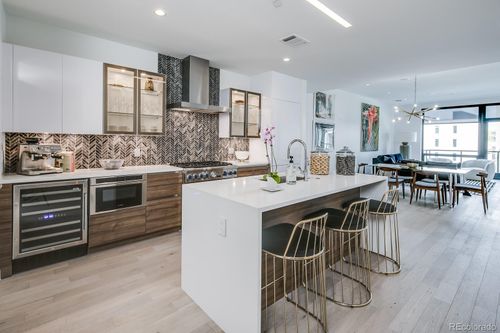 607-255 Saint Paul Street, Denver, CO, 80206 | Card Image