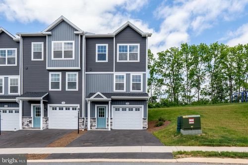 178 Highpoint Park Dr, PLEASANT GAP, PA, 16823-9677 | Card Image