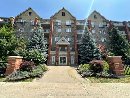 203-39 Ferndale Dr S, Barrie, ON, L4N5T5 | Card Image