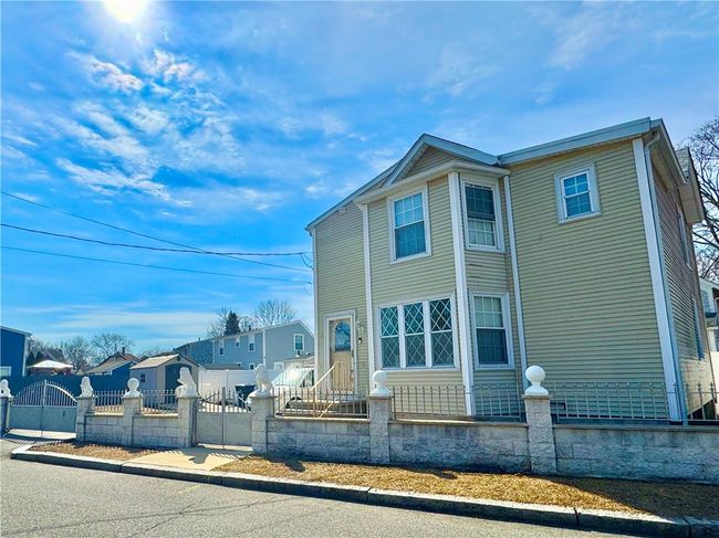 50 Washington Ave, House other with 3 bedrooms, 2 bathrooms and 4 parking in Riverside RI | Image 29