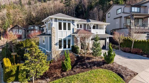 5522 Maclachlan Pl, Chilliwack, BC, V2R0P3 | Card Image