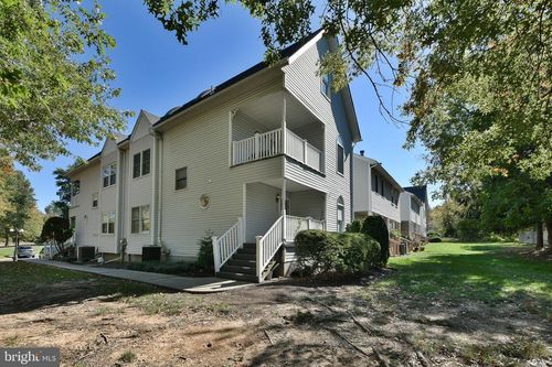 100 Victoria Dr, Montgomeryville, PA, 18936-9700 | Card Image