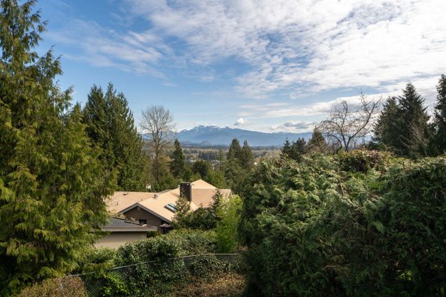 3051 Daybreak Avenue, House other with 4 bedrooms, 2 bathrooms and 10 parking in Coquitlam BC | Image 30