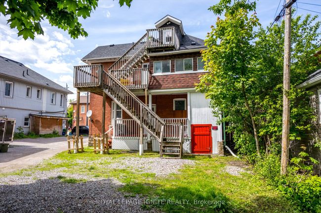 293 Dalhousie St, Home with 5 bedrooms, 3 bathrooms and 4 parking in Peterborough ON | Image 31