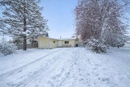 1221 Lucina St, Penhold, AB, T0M0B7 | Card Image