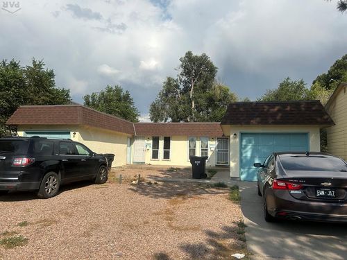 2022-2020-2022 Vinewood Ln, Pueblo, CO, 81005-2529 | Card Image