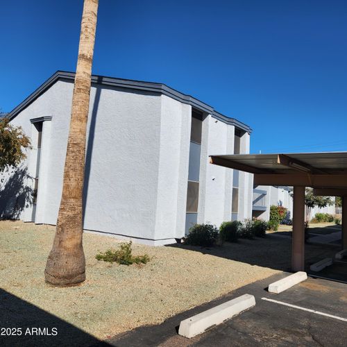 226-7550 N 12th St, Phoenix, AZ, 85020-4571 | Card Image