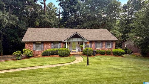 2442 Gawain Dr, HOOVER, AL, 35226-2938 | Card Image