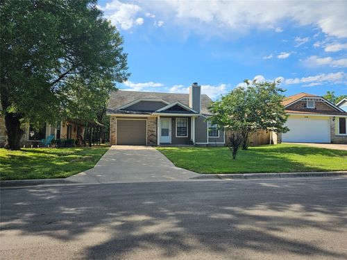 1111 Fairlawn Cv, Round Rock, TX, 78664-6950 | Card Image