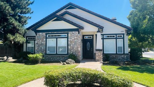 428 E Milgeo Avenue, Ripon, CA, 95366 | Card Image